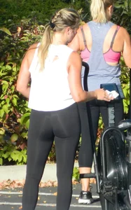Incredible Blonde Working Out, full sun