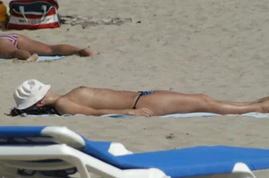 Sexy mature girls on Vilanova topless beach