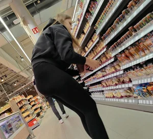 Slut shows Ass in See thru Leggings😳 with Boyfriend