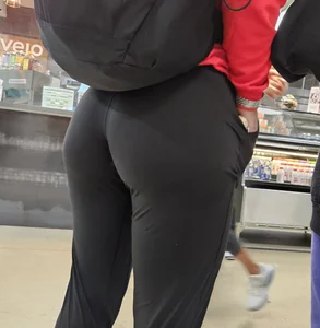 More of slim thicc milf. Sexy ASS (OC)