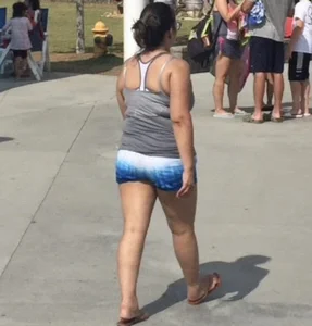 Waterpark MILFs 4
