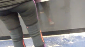 Candid girls in leggings, yoga pants, lulus and lycra