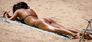 Beach and bikini candid girls