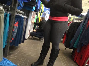Nice thick booty in tight grey lulu's