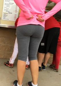 Candid girls in leggings and tights