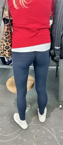 Super cute mom with firm body, great a$$