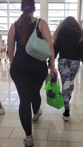 Thick af milf knew I was filming