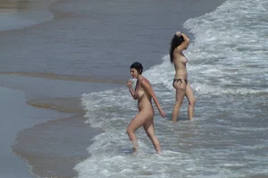 Sexy mature girls on Vilanova topless beach