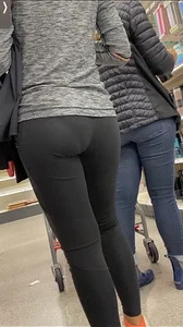 Sexy Lil Petite Tight Latina Teen In Leggings