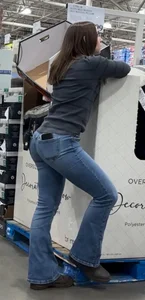 Slim Costco worker with a nice ass in jeans