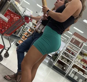 Phat ass fit chick shopping with her mom