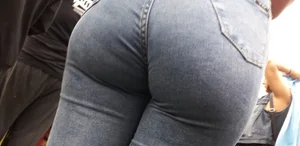 Fat ass in the park, ARGENTINA! OMGGGG
