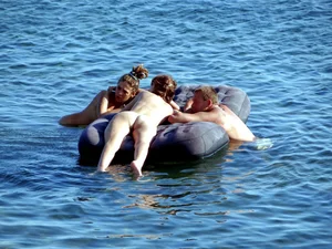 Publicly nude girls