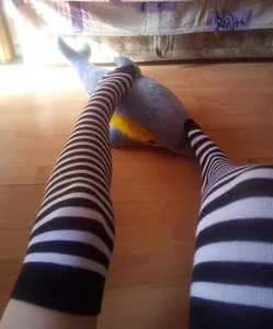 Teen girls and their feet
