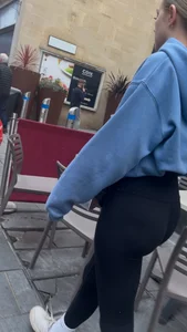 (OC) Queued behind this cute butt in leggings