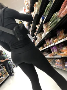 Slim Brunette MILF (Day 7)