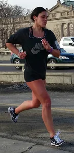 Sexy Lakefornt Marathon runner