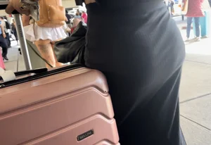 Tatted / Pawg showing ass in skirt for everyone to see (OC)