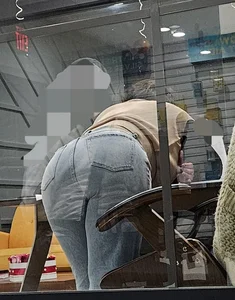 Milf booty. ASS is so juicy. OC