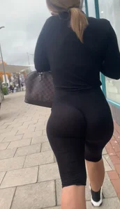THE BEST SEETHROUGH BIG ASS EVER ! (OC)