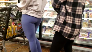 Chunky Teen Cheeks in Blue