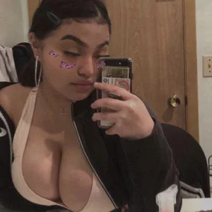 Young Girl With Giant Boobs Mirror Selfie