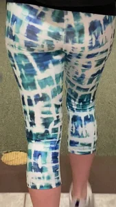 Great Candid Ass in Nicely Patterned Tights And Fit Legs Closeup Creepshot
