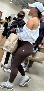 Brunette college PAWG in maroon leggings from every angle