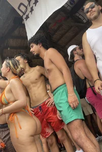 Crazy thick pawg in thong capped from all angles (OC)