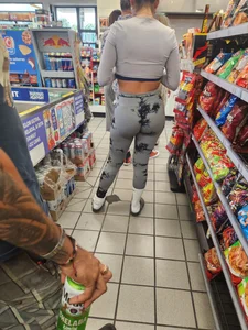Vtl at gas station (oc)