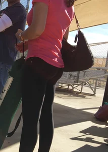 Candid girls in leggings and tights