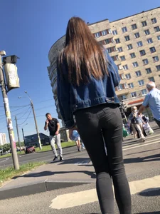 Candid Girl With a Perfect Ass in Tight Black Jeans Street Crosswalk Creepshots Collection
