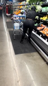 Hour glass shape Latina