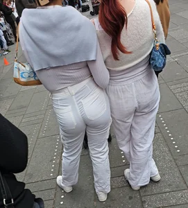 2 Friends, Times Square Ass