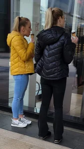 Candid blonde wearing tight jeans street creepshots