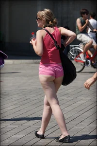 Chubby Booty in Shorts Street Creepshot