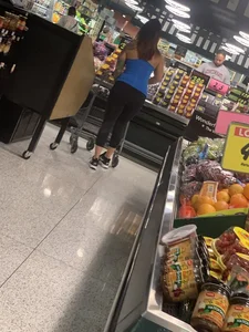 Grocery store tattooed babe in tight leggings