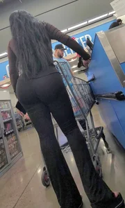 Mexican MILF with fantastic BBL (OC)