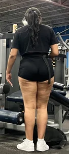 [OC] Latina MILF Cheeks out at the gym