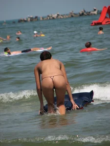 Candid beach and bikini babes