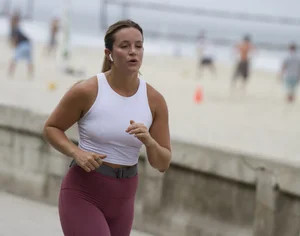 Amazingly hot candid sweaty girls jogging creepshots