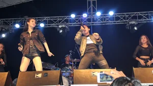 Lamyai's candid Thai concert girl in shorts