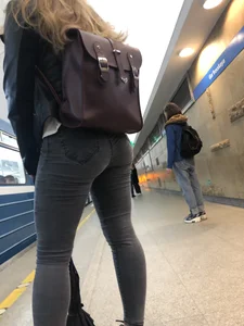 Gorgeous Slim And Muscular Legs And Perfect Ass in Grey Skinny Jeans - Creepshots at the Subway Station