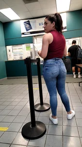 Hot latin Milf in tight jeans