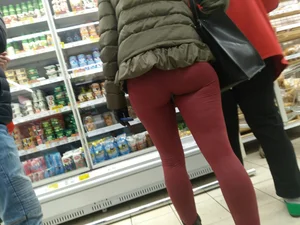 Nice Booty in Red Tight Pants Supermarket Creepshot