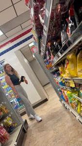 Slim Thick Blonde Front VTL…..Are those Rhinestones,Grandma?🤔