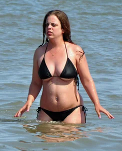 Thick Cape Town beach girl in tiny bikini