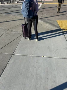 Slim Thick Pocahontas Ass Nice shape W/ Vpl