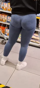 Sporty pants in shop