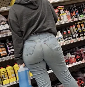 My OC#2 big booty in jeans